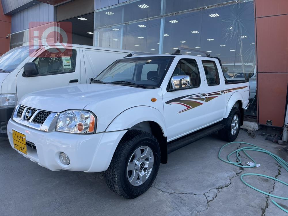 Nissan NP300